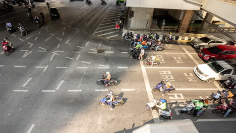 timelapse of rush hour traffic in central bangkok