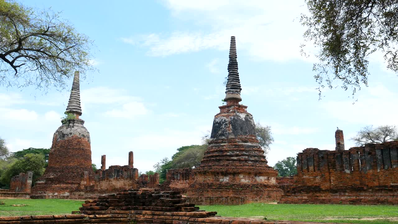 las ruinas del templo de ayutthaya, wat maha que ayutthayi como sitio del patrimonio mundial, tailandia. parque histórico de ayutathaya