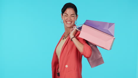 estudio, caminando o la cara de una mujer feliz
