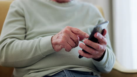 Parkinson,-Teléfono-Y-Manos-De-Un-Hombre-Mayor-Escribiendo