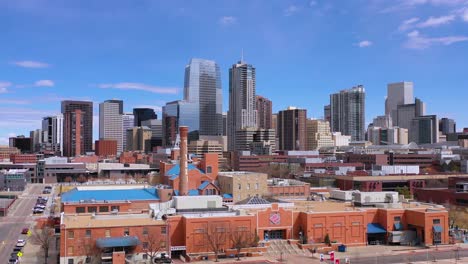 Buena-Antena-Del-Distrito-De-Negocios-Del-Centro-De-Denver-Colorado-Y-Establecimiento-Del-Horizonte-1