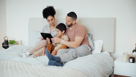 Family,-parents-or-boy-with-tablet-in-bedroom