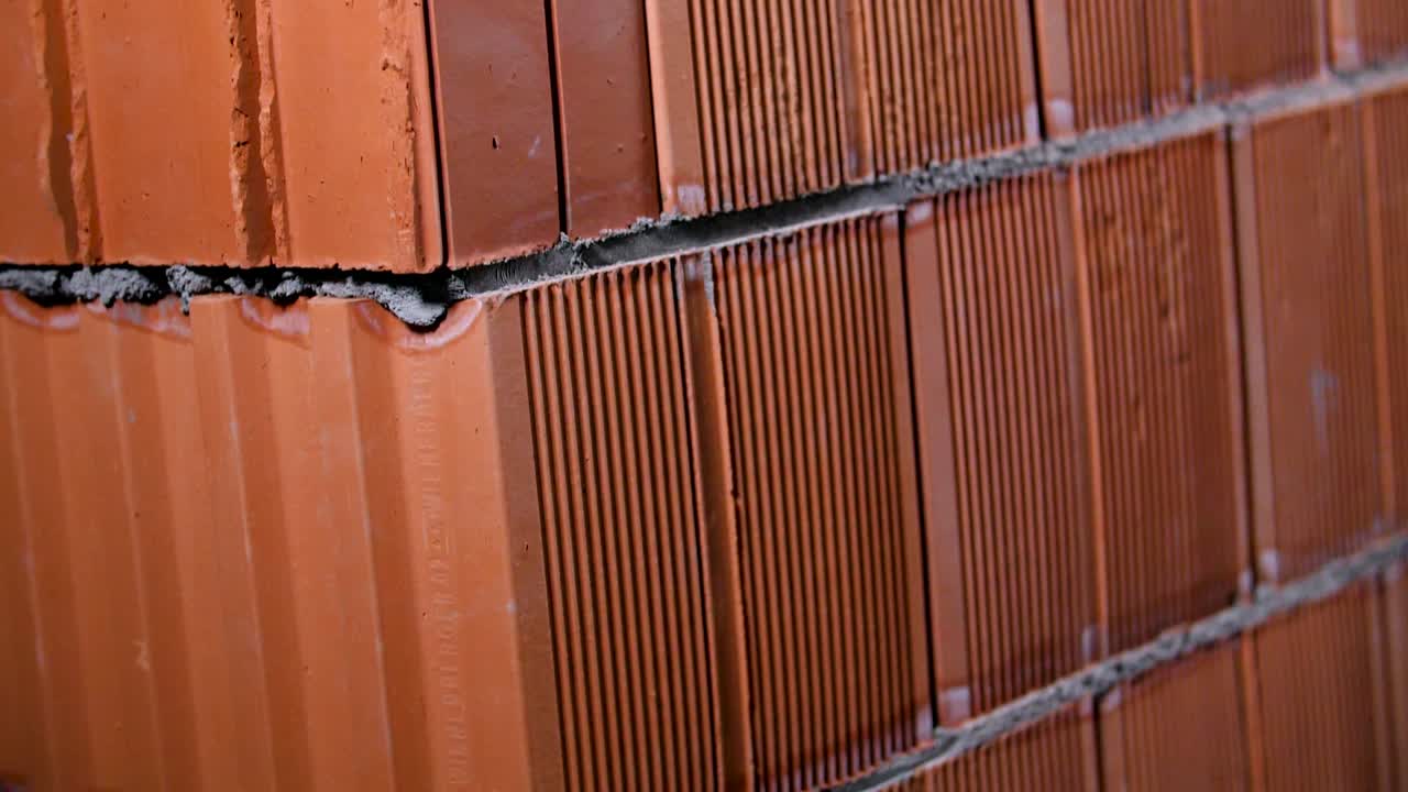 건설 중인 벽돌 벽의 클로즈업