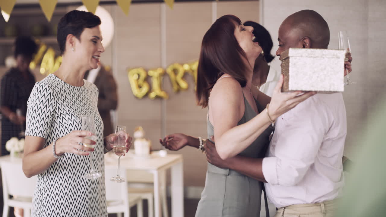 좋은 시간들이 계속 이어지길 바랍니다.