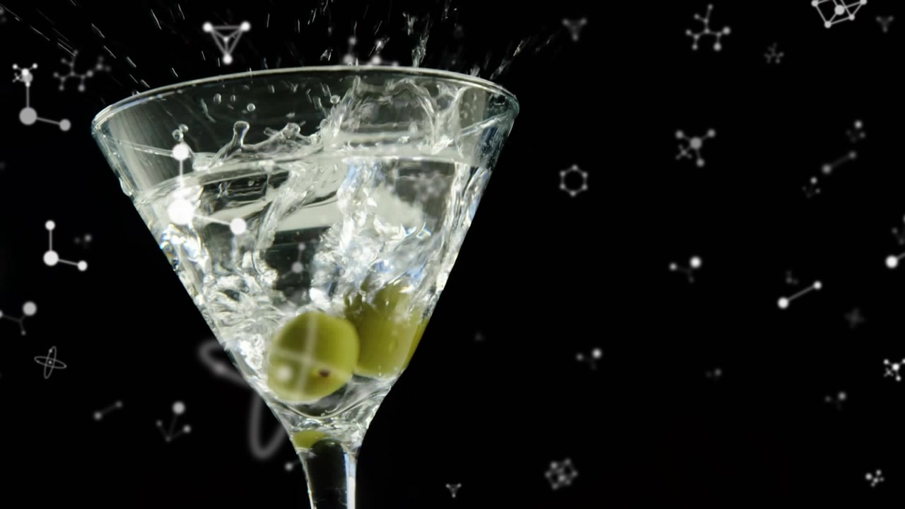 Fuochi d'artificio viola animati e champagne con olive celebrano digitalmente.