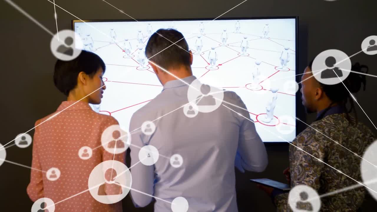 animación de la red de conexiones con iconos sobre diversas personas de negocios hablando en la oficina