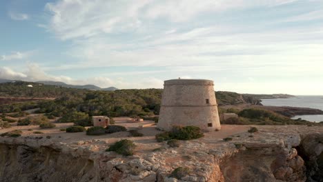 vista aérea de la torre pirata en ibiza