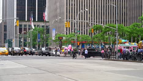 traffic on west 49th and 6th avenue