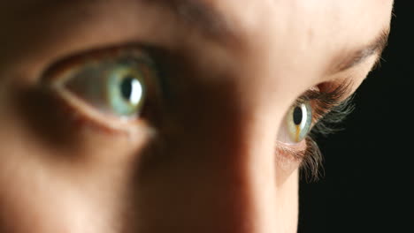 ojos, visión y enfoque de la cara de la mujer para la optometría