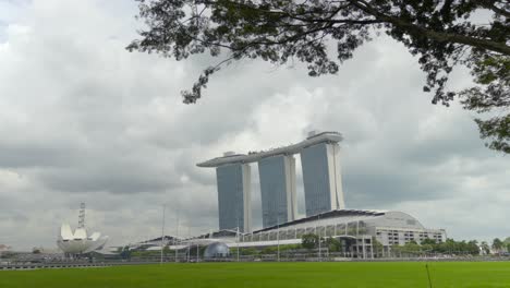 marina bay skypark waterfront singapore cloudy day