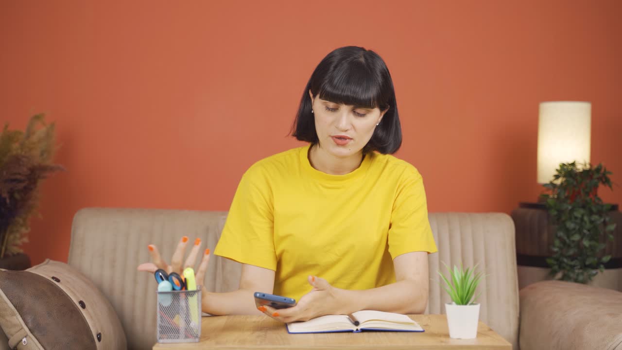 una mujer vacilante.