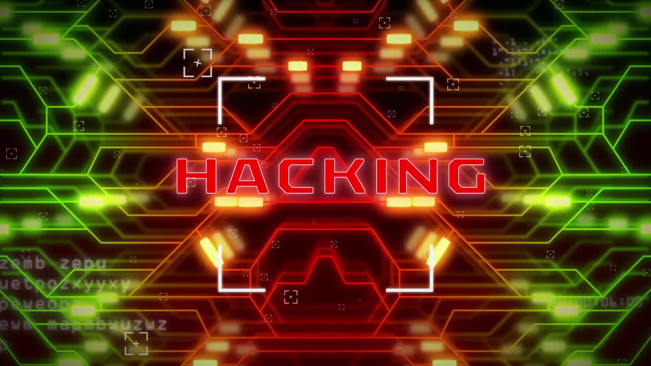 animación de hacking de texto y procesamiento de datos a través de una placa de circuitos.