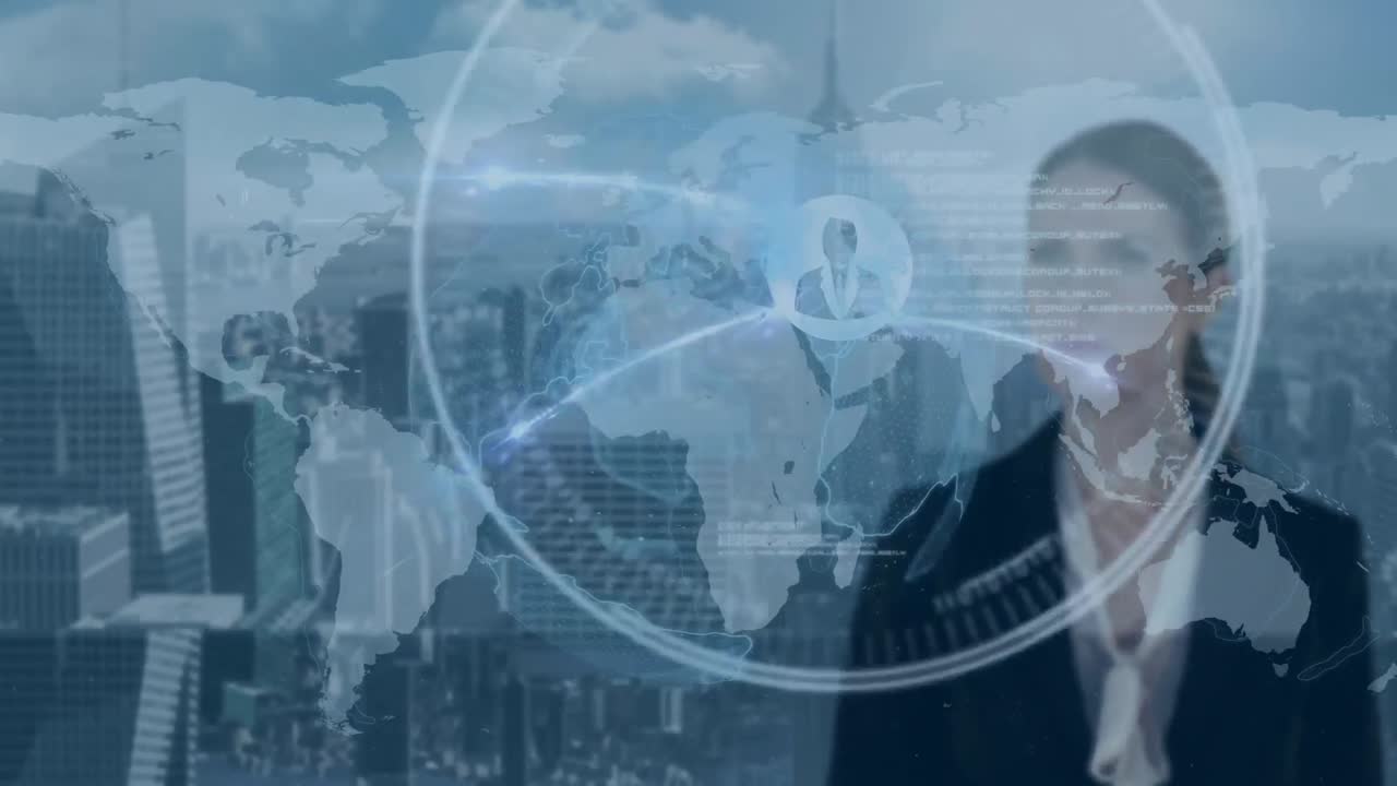 animación del globo y red de conexiones sobre la mujer de negocios caucásica y el paisaje urbano