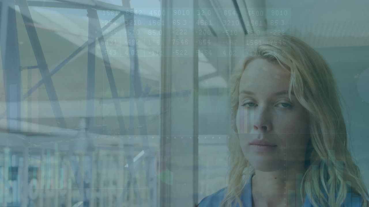 animación de múltiples gráficos sobre el retrato de una confiada mujer de negocios rubia caucásica en la oficina.