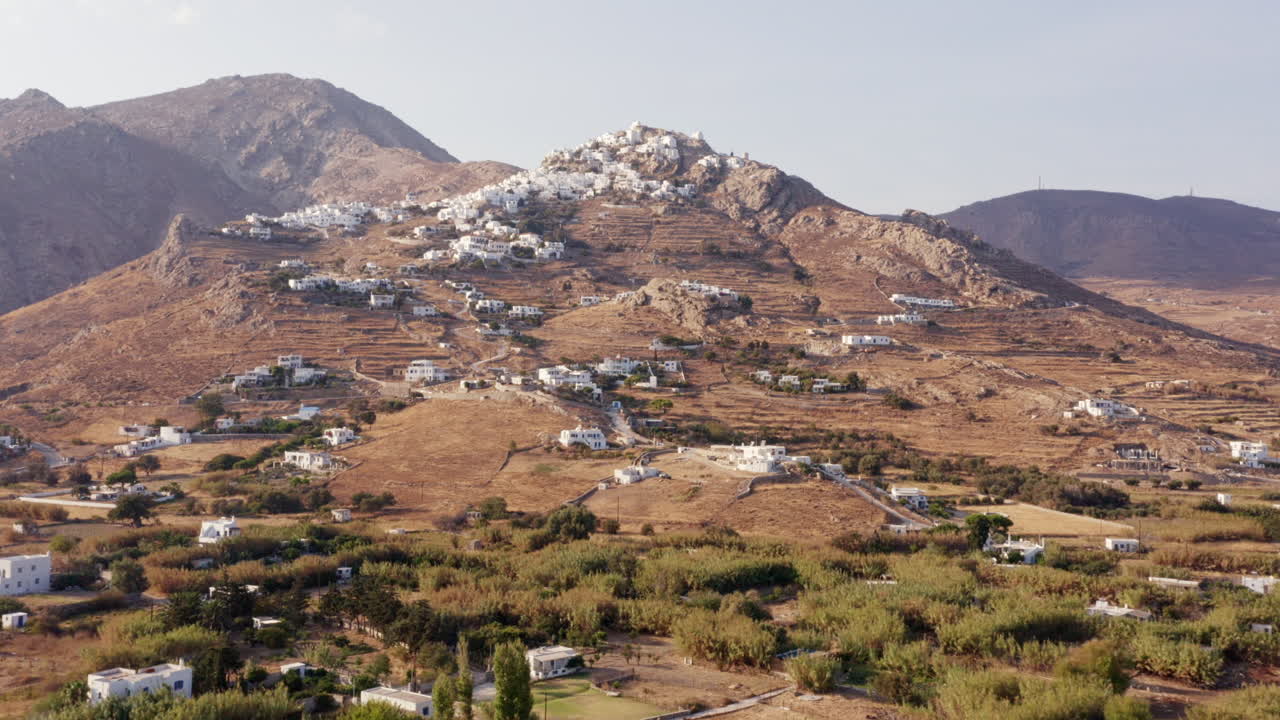 paisaje griego de la isla cicládica de serifos visto desde el aire