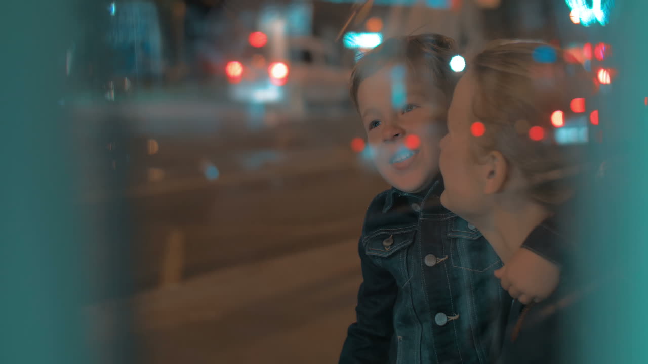 버스가 곧 도착할 거야