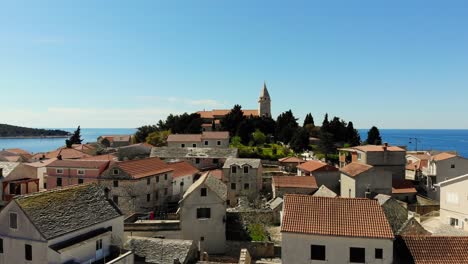 A-video-of-the-town-of-Primosten,-Croatia