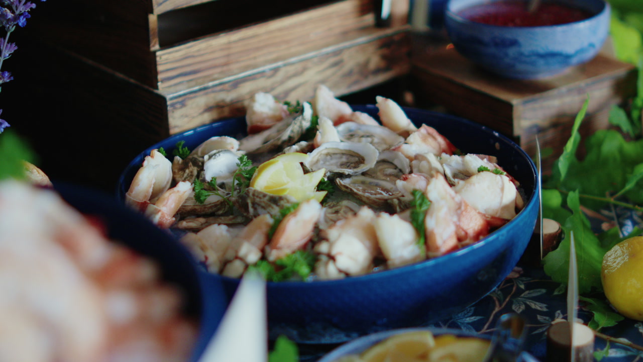 Raw oysters seafood nutritious food restaurant plate serving commercial fresh
