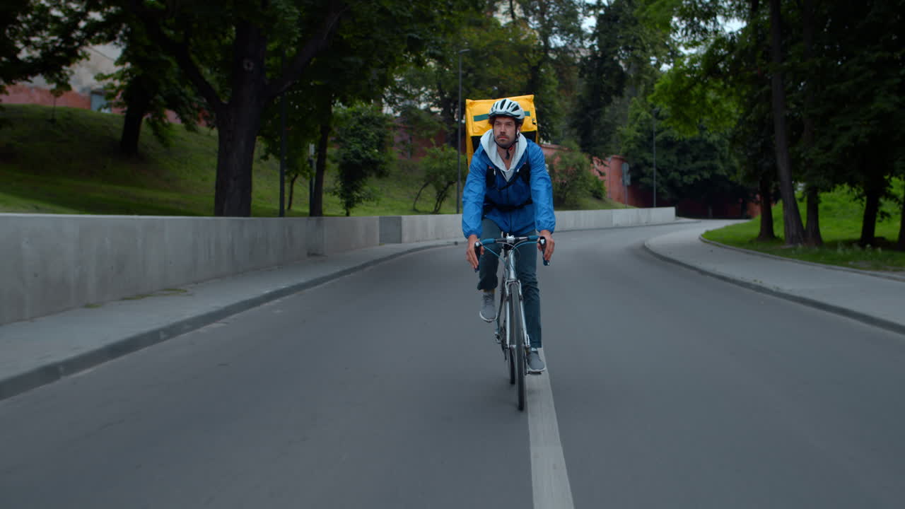 자전거로 배달하는 택배사