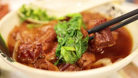 braised pork noodle soup