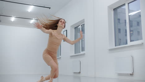 ballet dancer in rehearsal