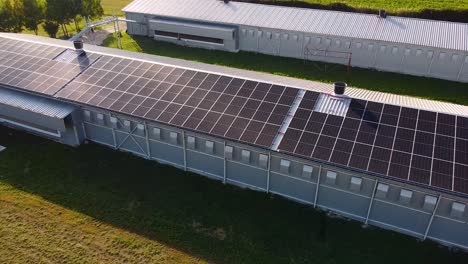 Solar-panels-on-the-roof-of-a-building-collecting-and-producing-electricity-from-the-sun