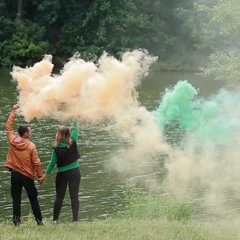 couple in love with smoke bomb