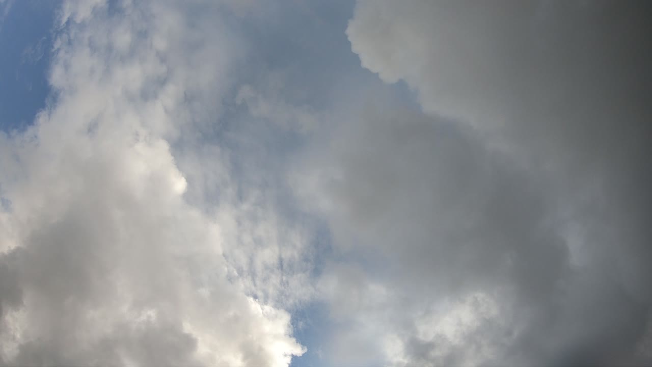 폭풍우 치는 비오는 날