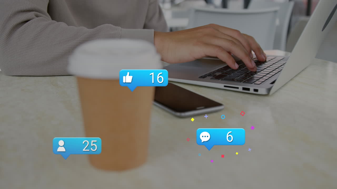 animación de números, icono en cajas de mensajes, sección media de un hombre biracial trabajando en una computadora portátil