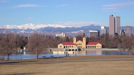 beautiful establishing shot of the skyline of denver colorado 1