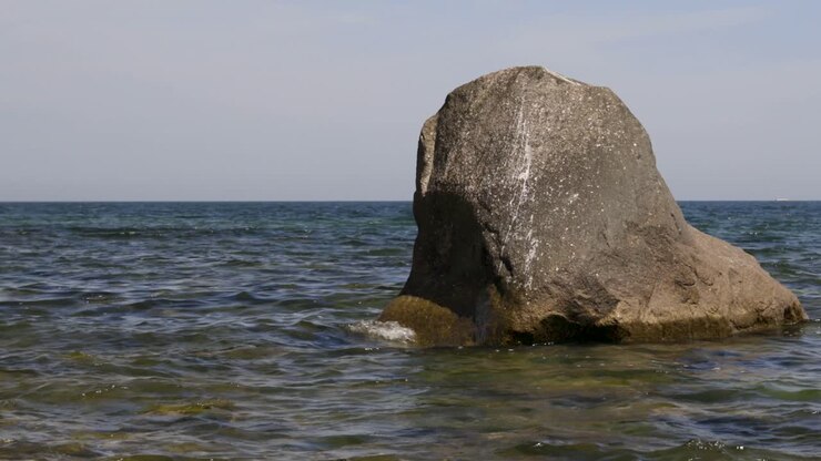 Kridtklintene på Rügen i Tyskland, Mecklenburg-Vorpommern på en smuk solskinsdag