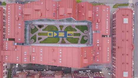 vista aérea del jardín del patio urbano