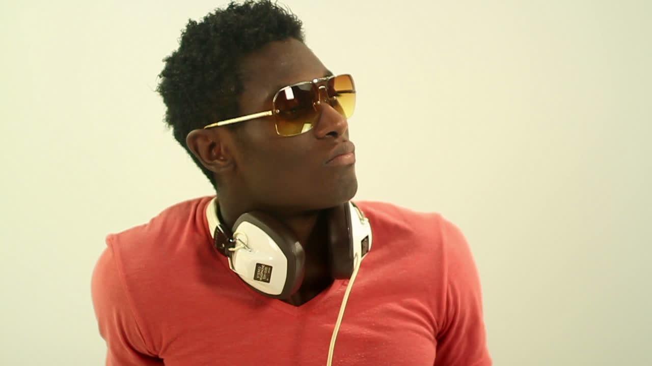 joven bailando video 30