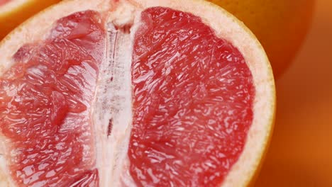 Close-up-of-slice-of-orange-fruit-in-a-bowl