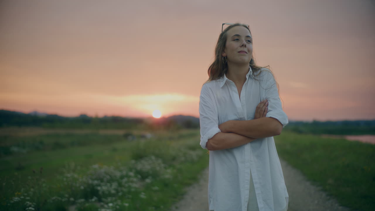 retrato de una mujer pensativa