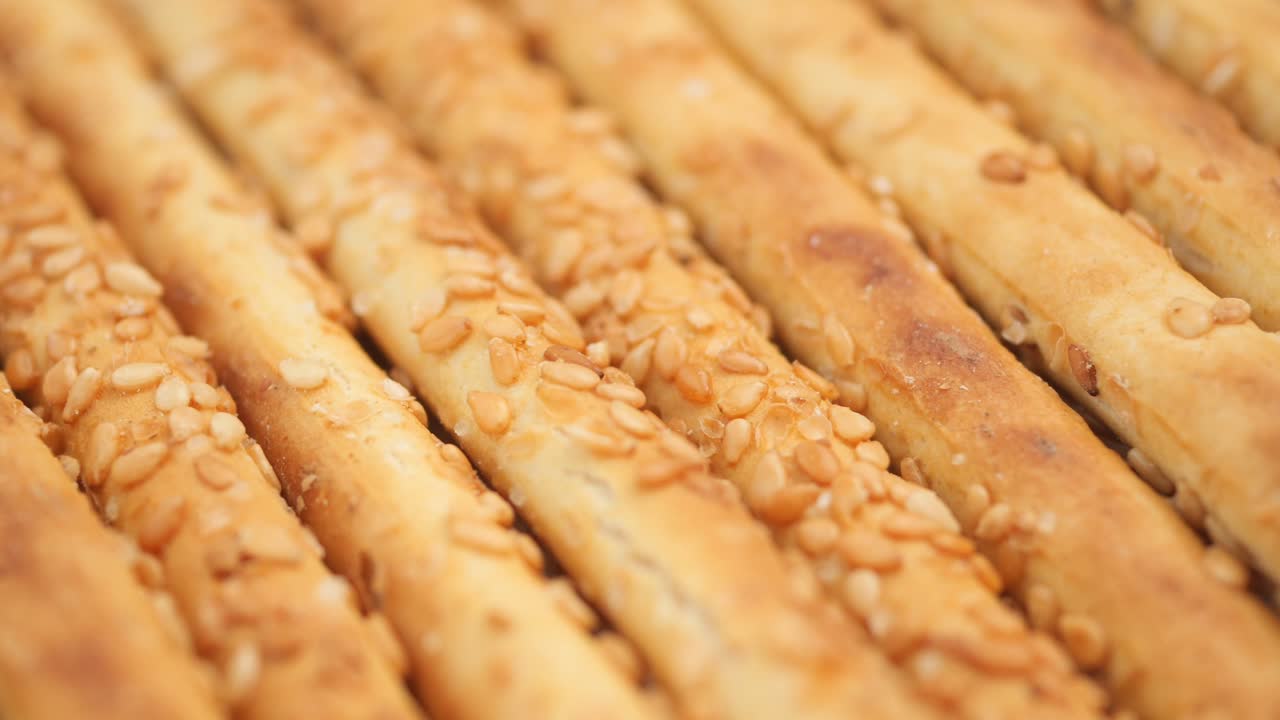 Sesame sticks