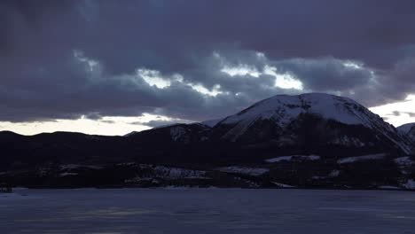 timelapse de la puesta de sol en dillon colorado