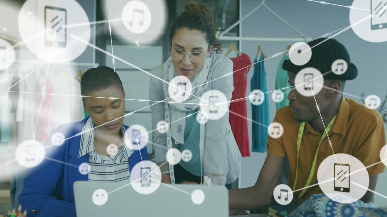 animación de la red de conexiones con iconos sobre diversas personas de negocios en la oficina