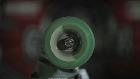 spinning old dusty cruiser skateboard wheel. spins very slow and stops quickly