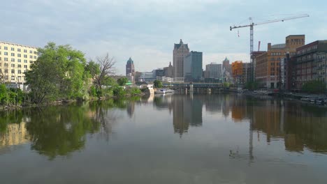 flying toward downtown milwaukee on the milwaukee river at an elevation of 15ft