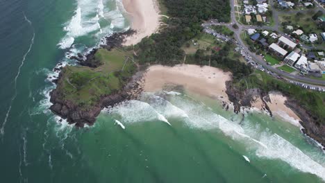 Paisaje-Costero---Promontorio-De-Norries-En-Cabarita,-Nueva-Gales-Del-Sur,-Australia---Panorámica-Aérea