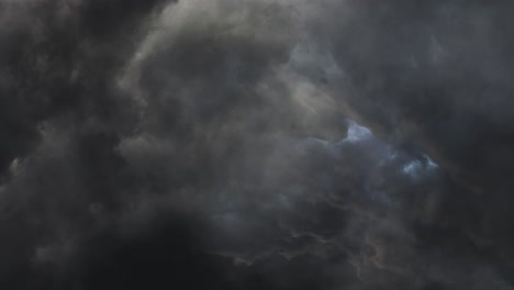 Tormenta-Severa-Y-Relámpagos-Intensos-En-El-Cielo-Nocturno-4k