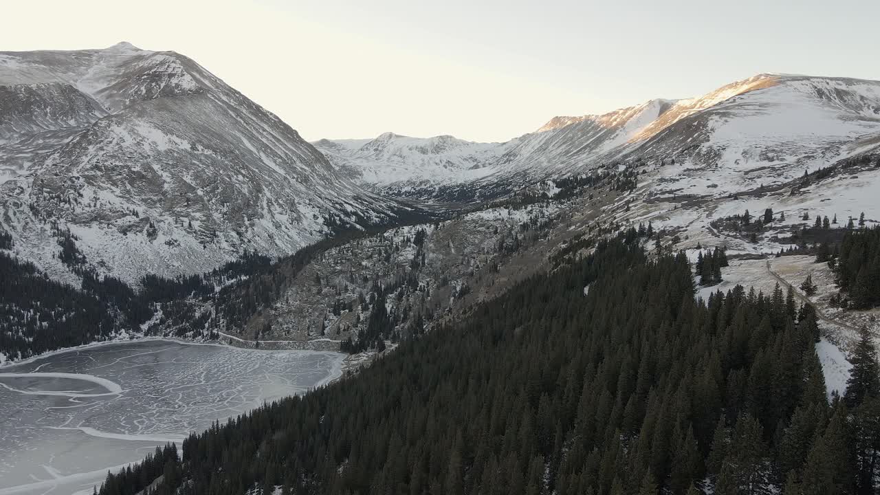 volando por el valle entre mt