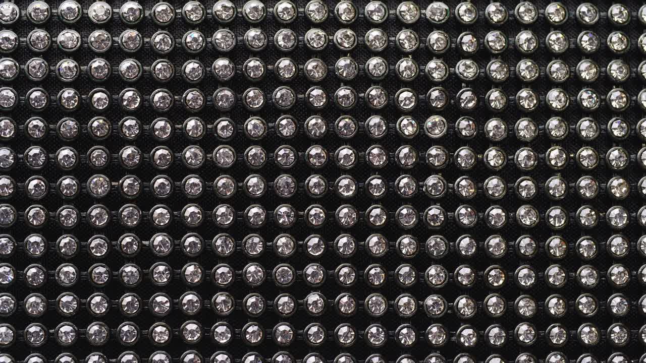 el brillo de los diamantes brillantes.