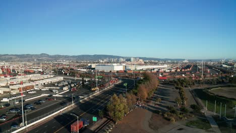 Shipping-crane-lanes-in-the-bay-with-sunshine-days