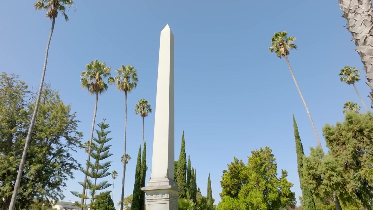 Ripresa aerea 4K del Cimitero Hollywood Forever, Settembre 2024, Los Angeles, California, USA.