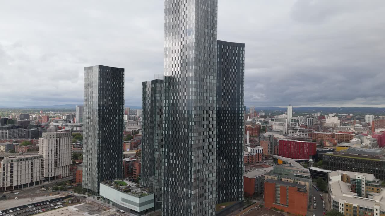 complejo de apartamentos residenciales de lujo de deansgate square, reino unido