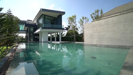 diseño exterior moderno y minimalista de villa con piscina, sin personas-1