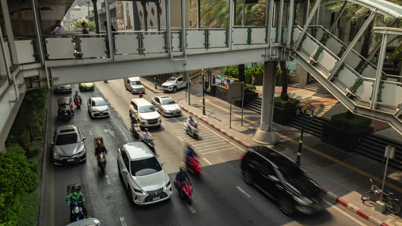 timelapse of rush hour traffic in central bangkok