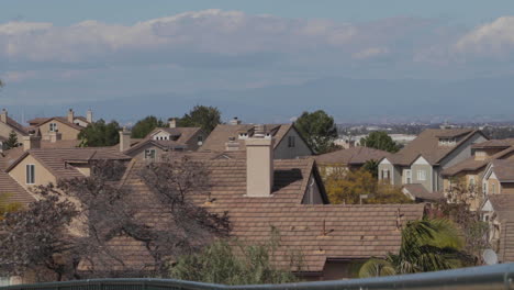 casas del sur de california con montañas